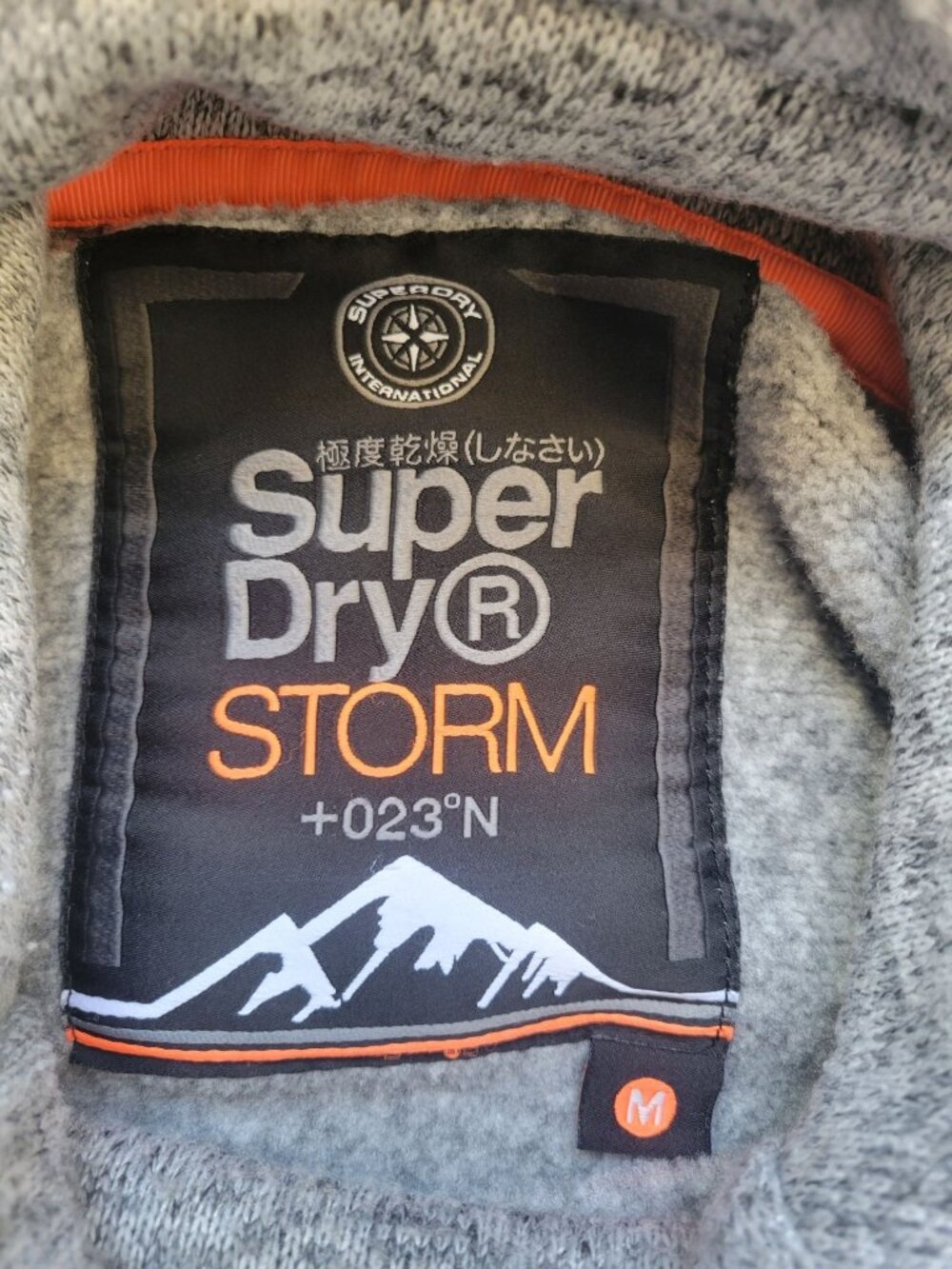 Mens - Gym Tech Funnel Neck Pocket Hoodie in Grey Grit Superdry UK Size M Casual - Picture 5 of 10